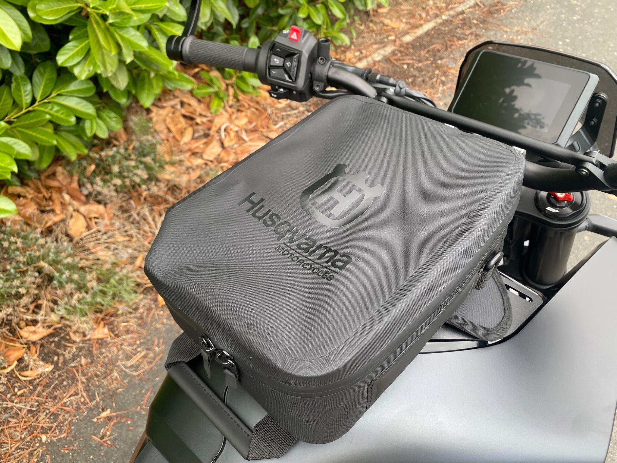 Husqvarna Svartpilen 801